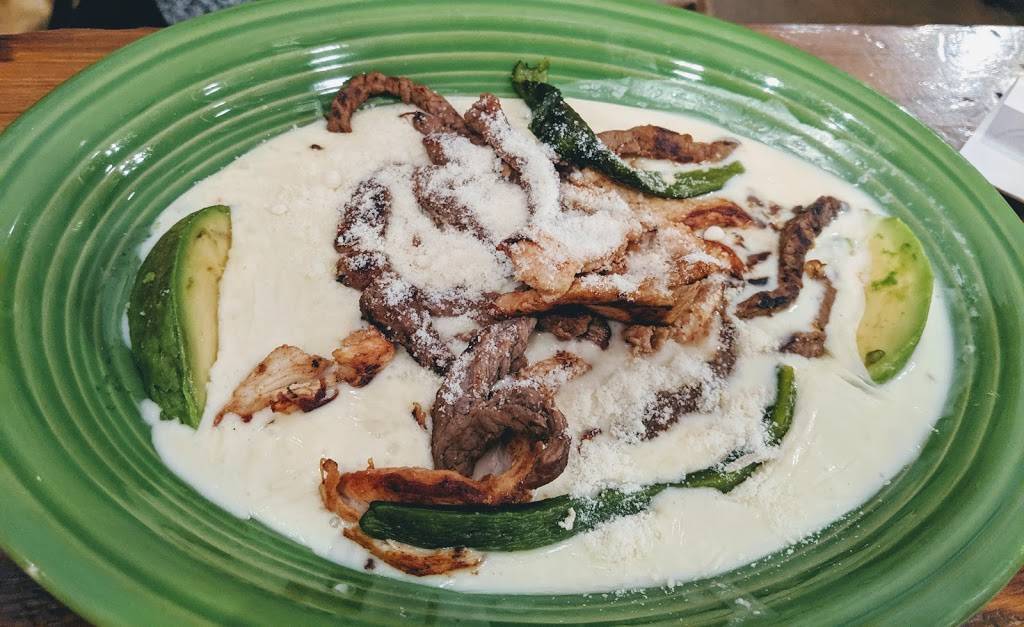 Gustavos Mexican Grill | restaurant | 6051 Timber Ridge Dr, Prospect, KY 40059, USA | 5024347266 OR +1 502-434-7266