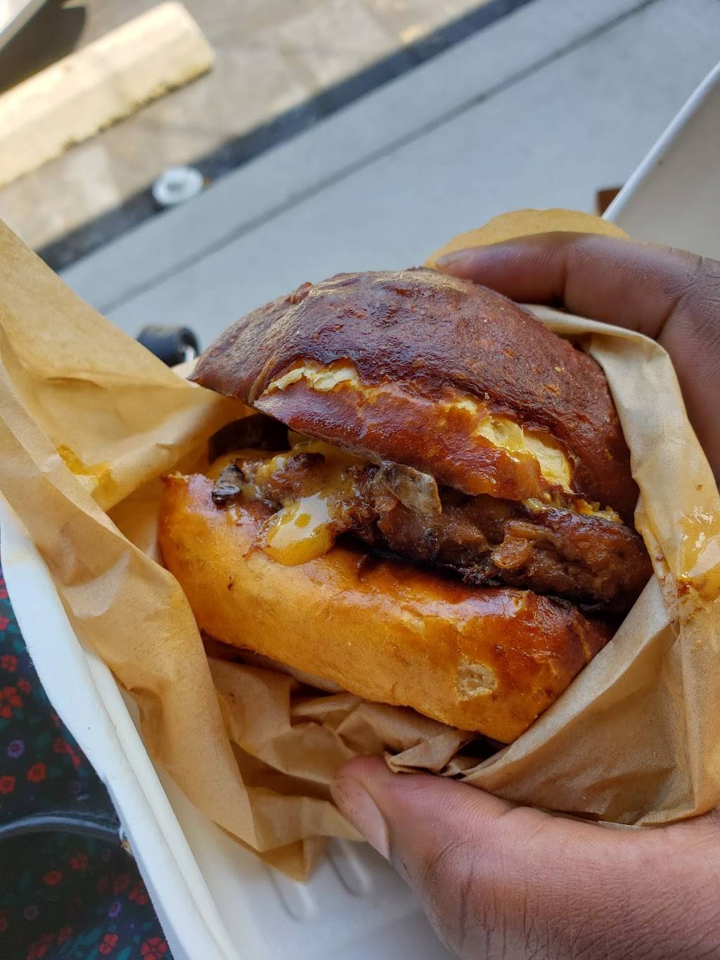 Plant Based Pizzeria | restaurant | 730 Barnett St NE, Atlanta, GA 30306, USA | 4048352739 OR +1 404-835-2739