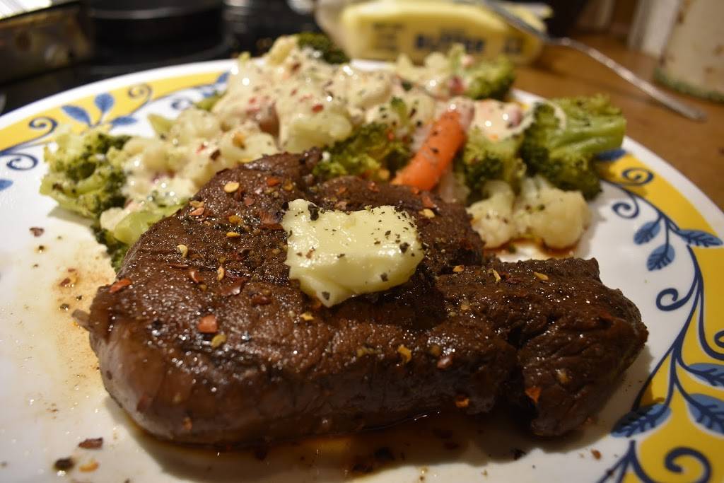 Time Warp Black Hole Bar and Grill | restaurant | 5402 SW 3rd St, Des Moines, IA 50315, USA | 5152189294 OR +1 515-218-9294