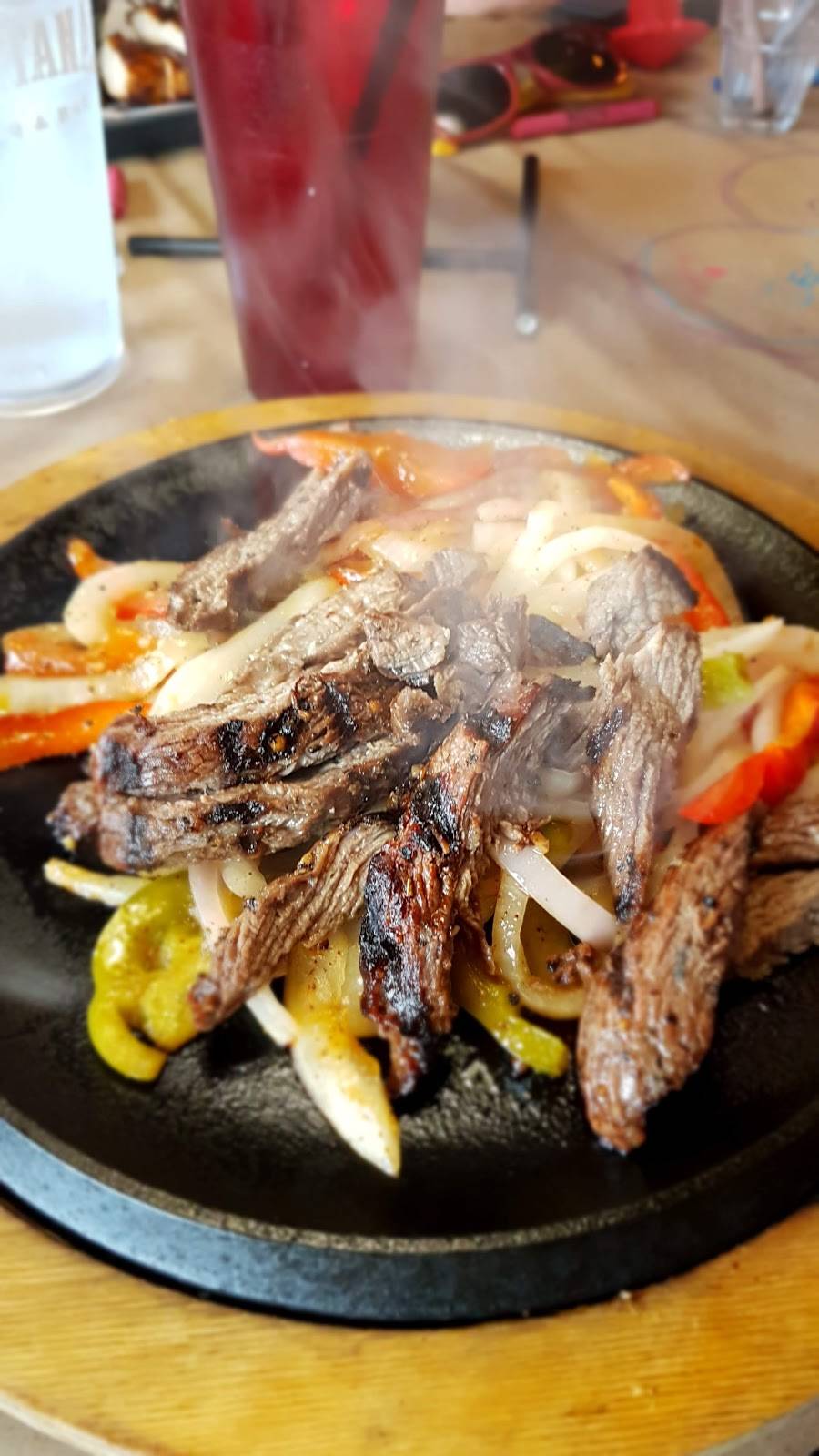 Montanas | restaurant | 3065 Argentia Rd, Mississauga, ON L5N 8E1, Canada | 9057853264 OR +1 905-785-3264