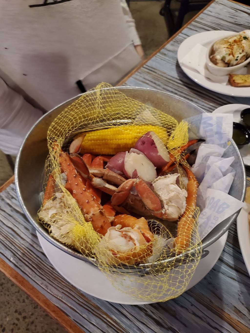 Joes Crab Shack | restaurant | 101 East, Vancouver, WA 98661, USA | 3606939211 OR +1 360-693-9211