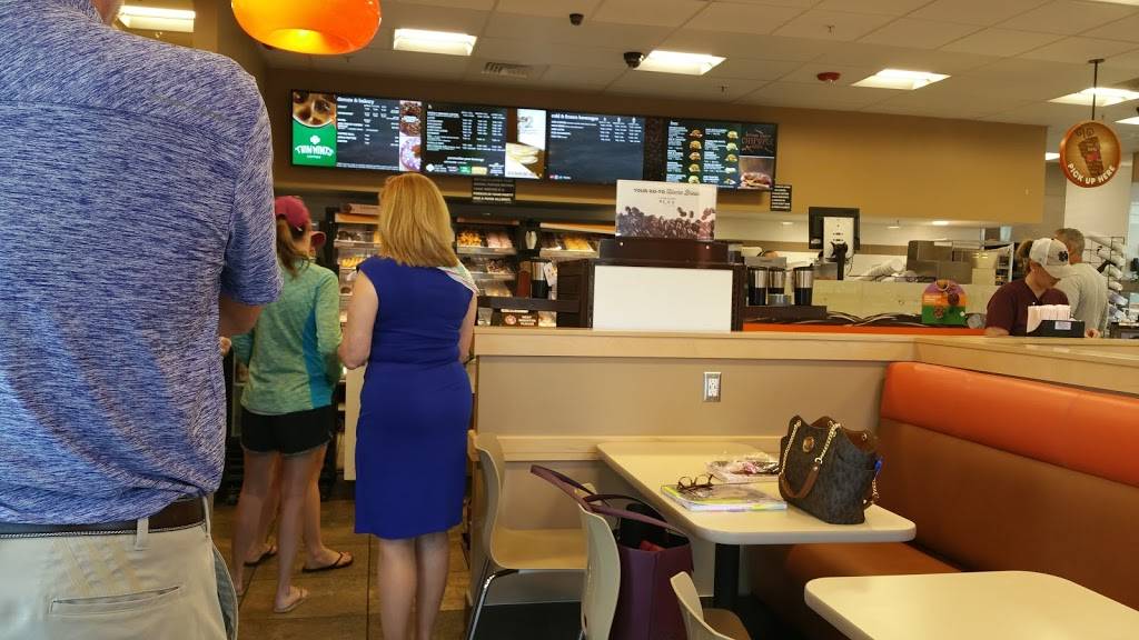 Dunkin | cafe | 2525 University Pkwy, Sarasota, FL 34243, USA | 9418228837 OR +1 941-822-8837