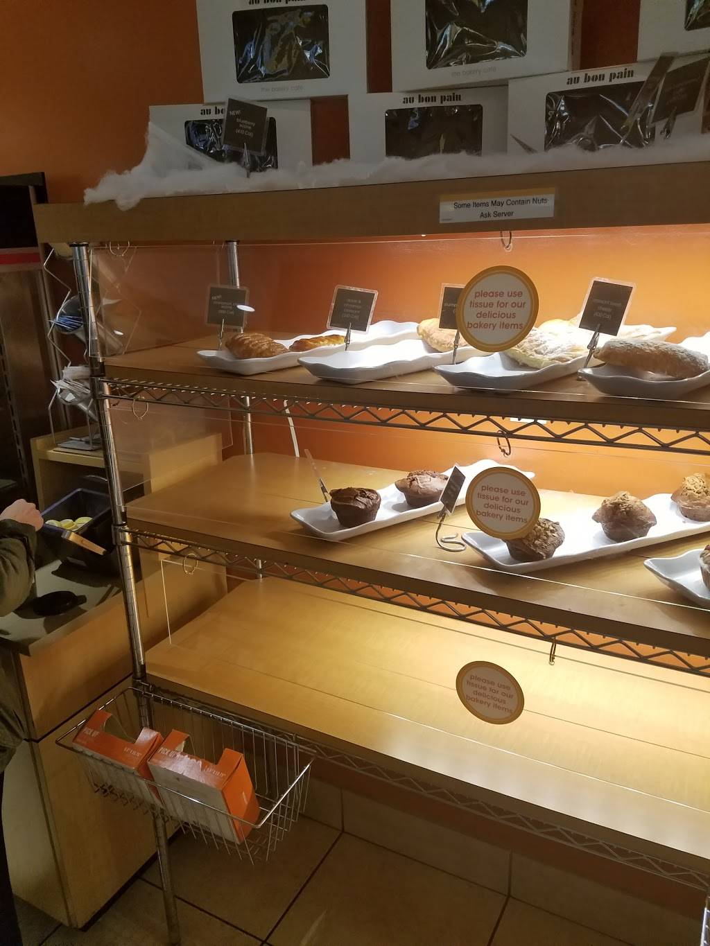 Au Bon Pain | cafe | 116 California Ave, Hempstead, NY 11549, USA | 5164636539 OR +1 516-463-6539