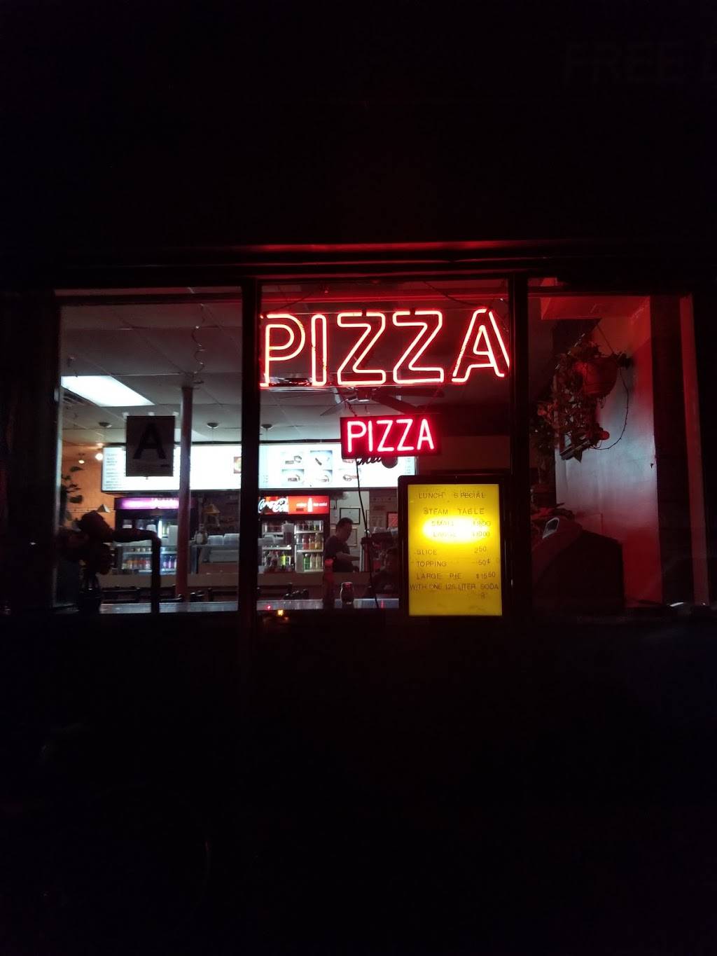 Taste of Dollys | restaurant | 40-07 111th St, Corona, NY 11368, USA | 7185651420 OR +1 718-565-1420