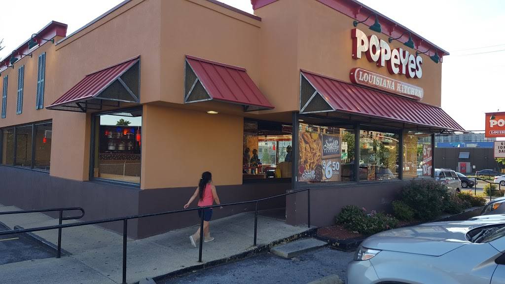 Popeyes Louisiana Kitchen | restaurant | 11720 Rockville Pike, Rockville, MD 20852, USA | 3018815803 OR +1 301-881-5803