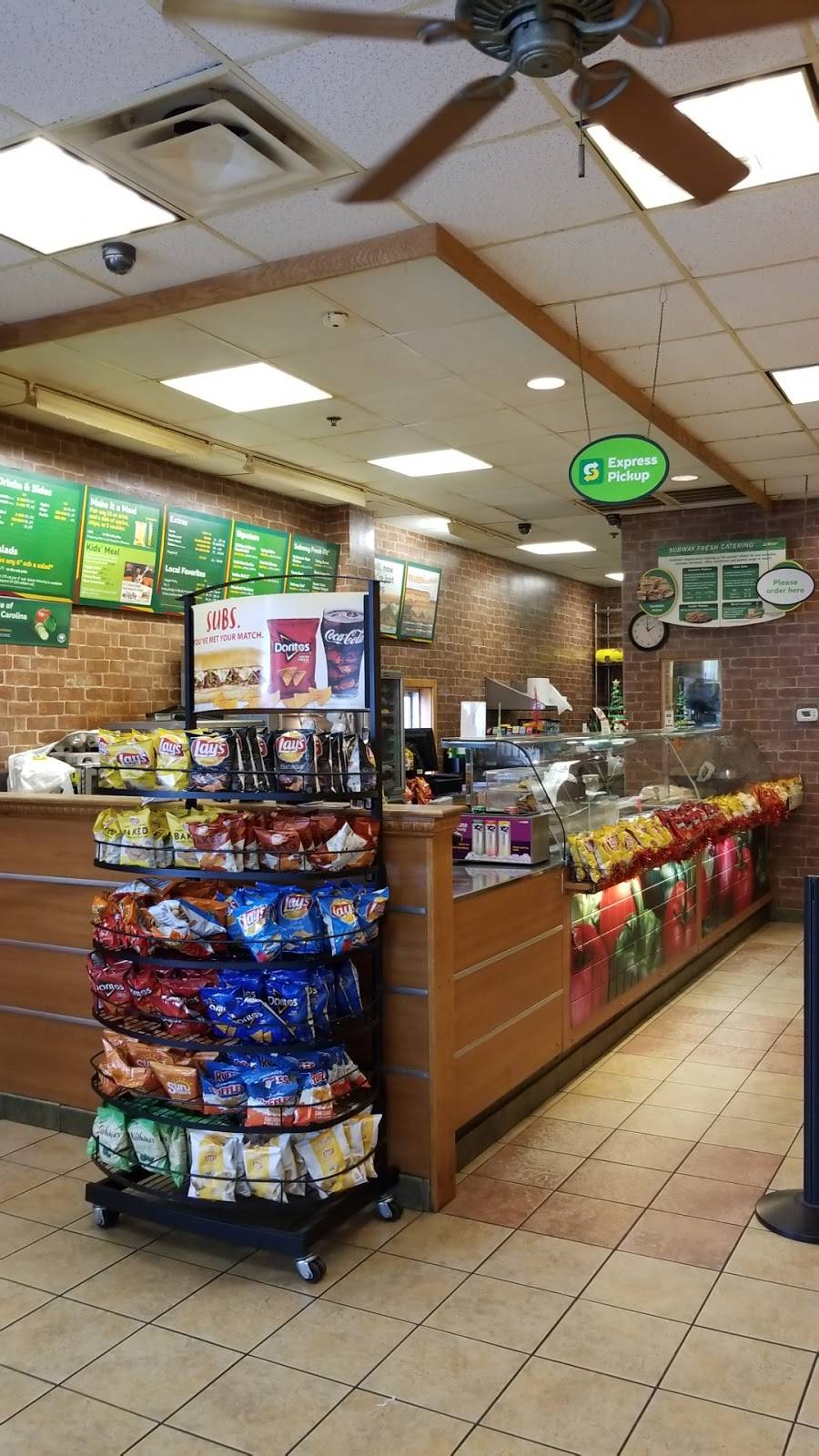 Subway Restaurants | restaurant | Commons at Belfair, 80 Baylor Dr Suite 101, Bluffton, SC 29910, USA | 8437065600 OR +1 843-706-5600
