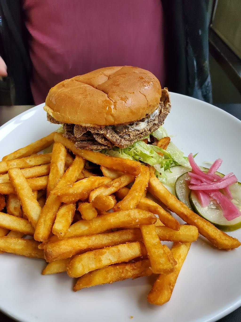 Split Social Kitchen | restaurant | 3027 E Sunshine St, Springfield, MO 65804, USA | 4177557155 OR +1 417-755-7155