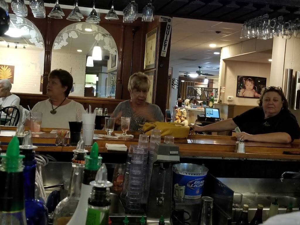 DiJulios Italian Restaurant | restaurant | 5422 Rattlesnake Hammock Rd, Naples, FL 34113, USA | 2397752886 OR +1 239-775-2886