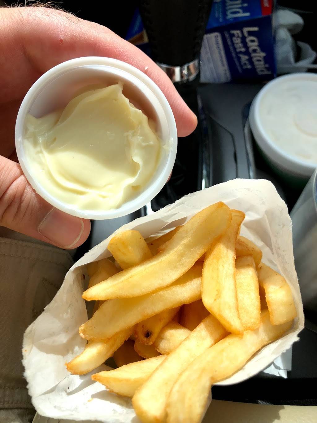 Lynns Drive Inn | restaurant | 3705 Coal Heritage Rd, Bluewell, WV 24701, USA | 3045896279 OR +1 304-589-6279