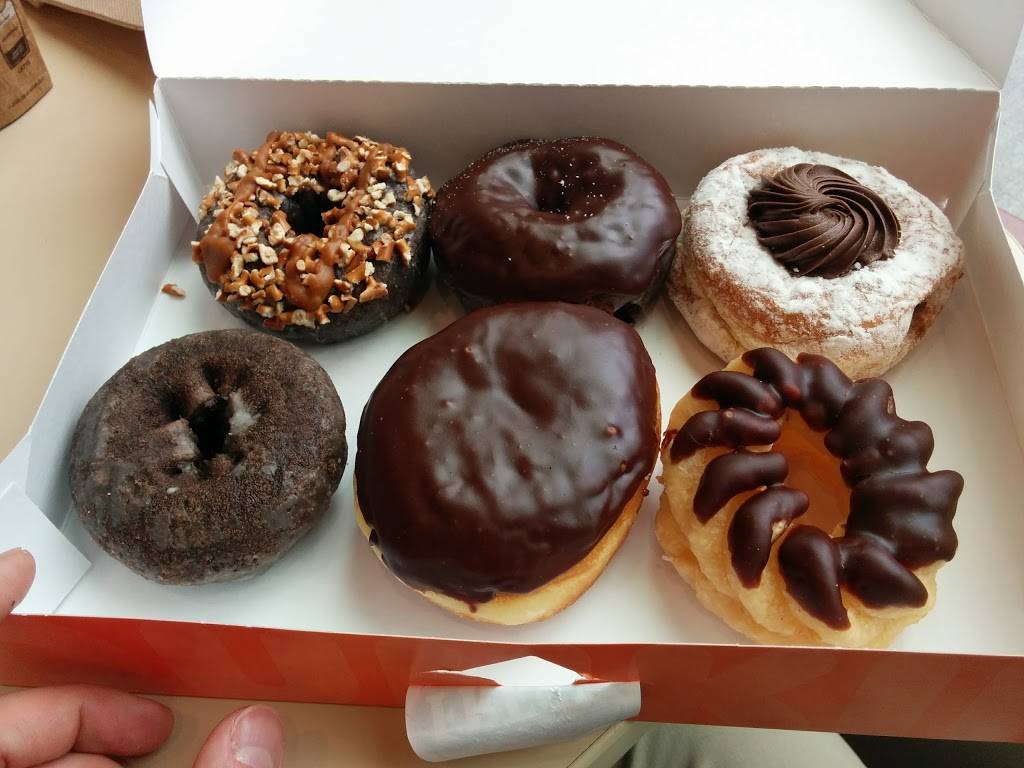 Dunkin | cafe | 6201 Hollywood Blvd #130, Los Angeles, CA 90028, USA | 3235369220 OR +1 323-536-9220
