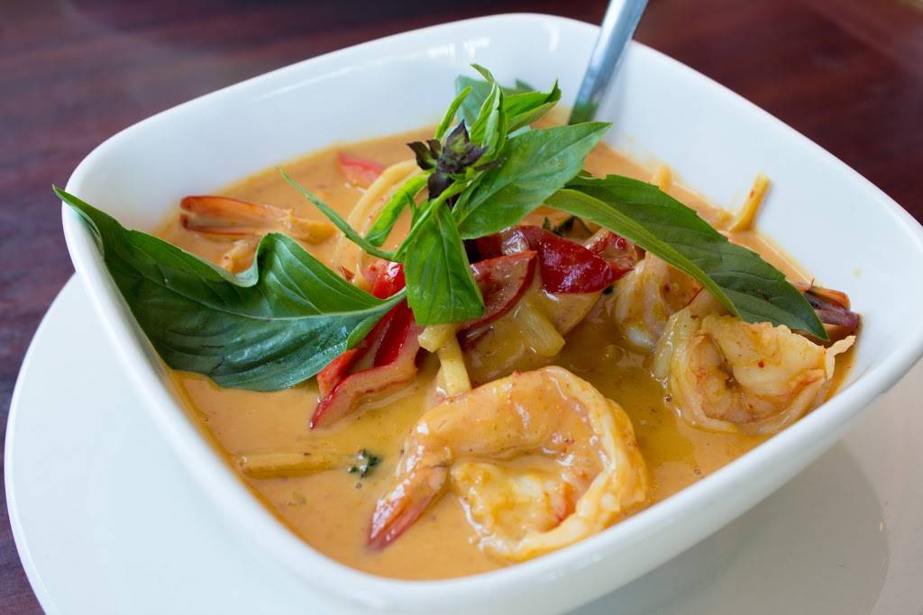 Simply Thai | restaurant | 235 Strander Blvd #140, Tukwila, WA 98188, USA | 2065758777 OR +1 206-575-8777