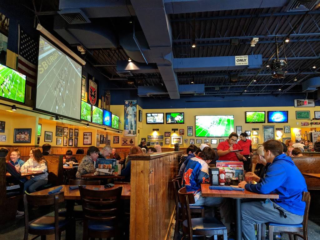 Glory Days Grill | restaurant | 2567 John Milton Dr, Herndon, VA 20171, USA | 7033905555 OR +1 703-390-5555