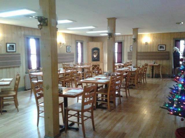 Red Horse Tavern | restaurant | 104 N Main St, Pleasant Gap, PA 16823, USA | 8143592082 OR +1 814-359-2082