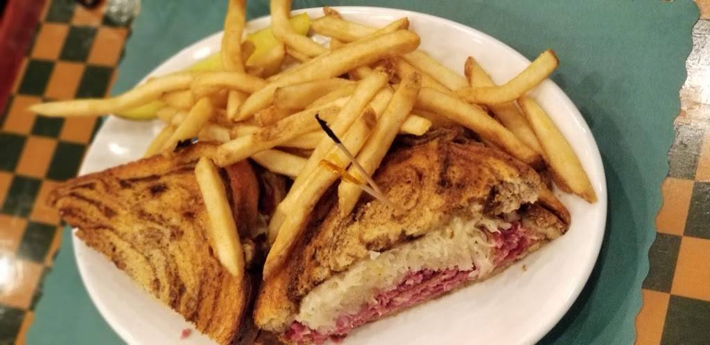 Angies | restaurant | 4th St NW, Barberton, OH 44203, USA | 3307456056 OR +1 330-745-6056