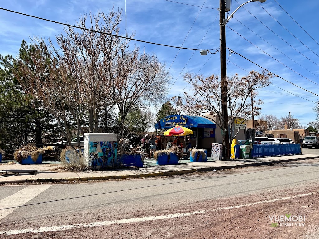Chicago Dog Express | restaurant | 600 Cerrillos Rd, Santa Fe, NM 87505, USA | 5059842798 OR +1 505-984-2798