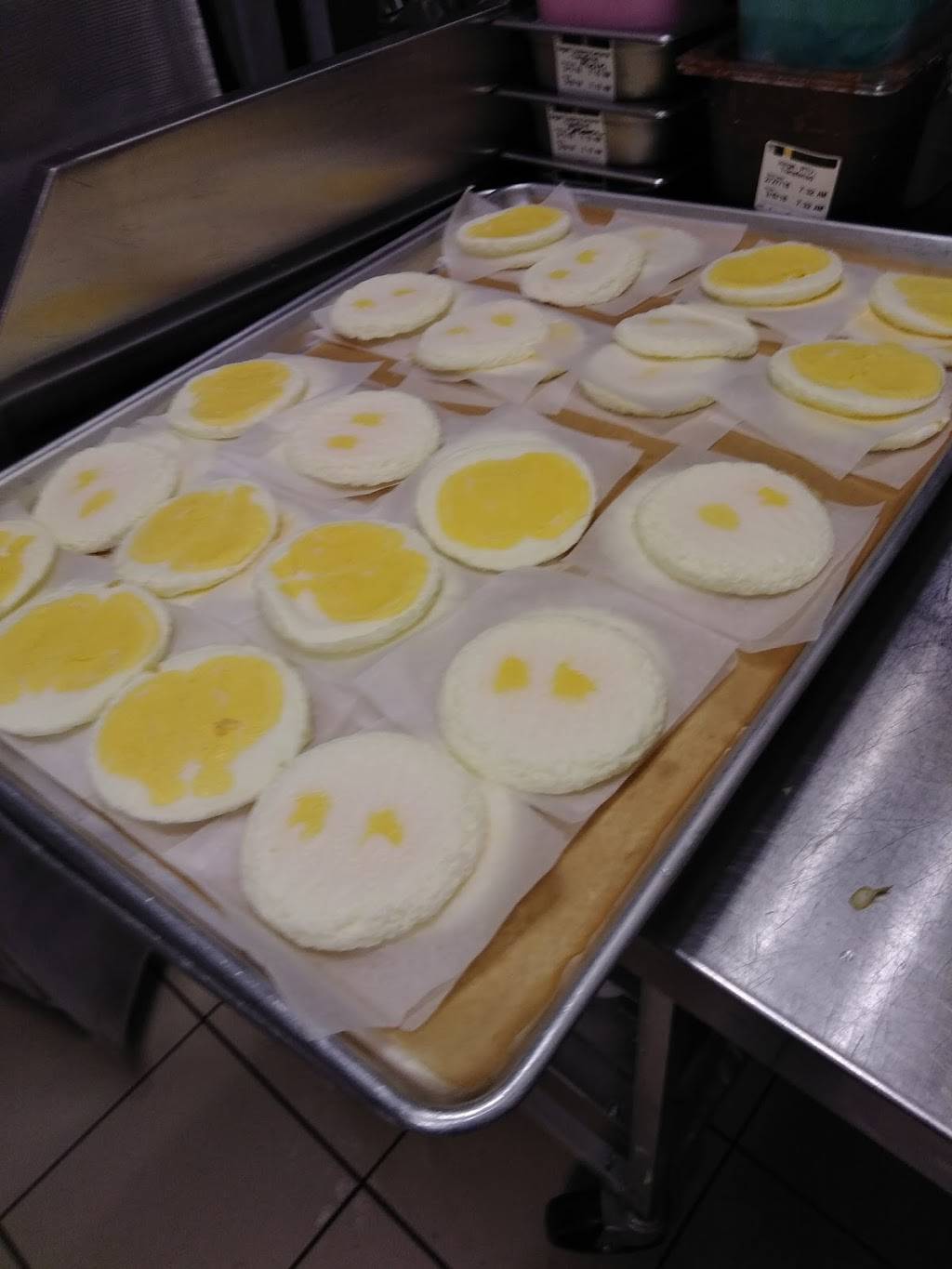 Dunkin | bakery | 977 E Brighton Ave, Syracuse, NY 13205, USA | 3154989199 OR +1 315-498-9199