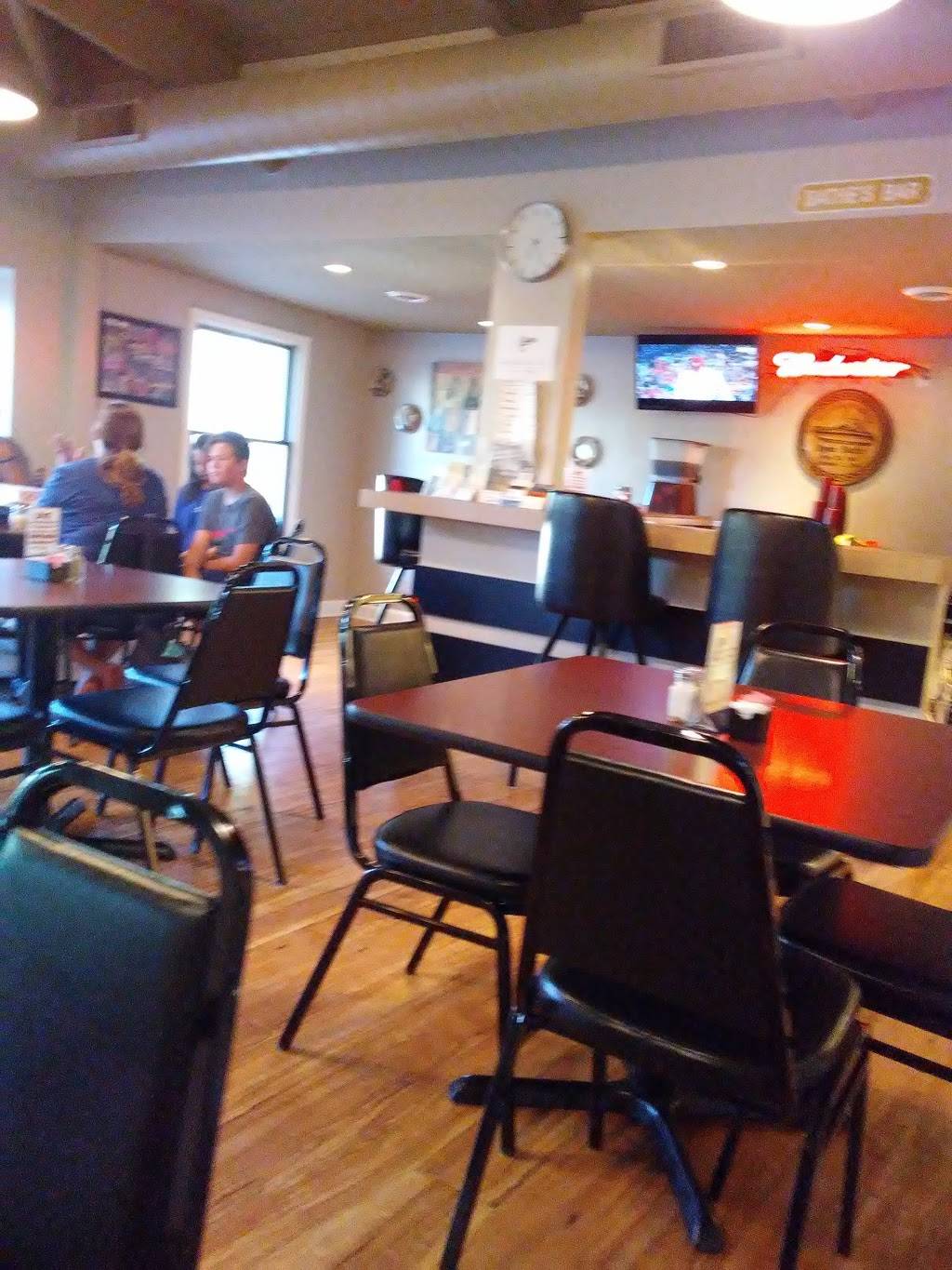 Big Rys Pizzeria | restaurant | 27574 State Hwy Y, Rocky Mount, MO 65072, USA | 5733925271 OR +1 573-392-5271