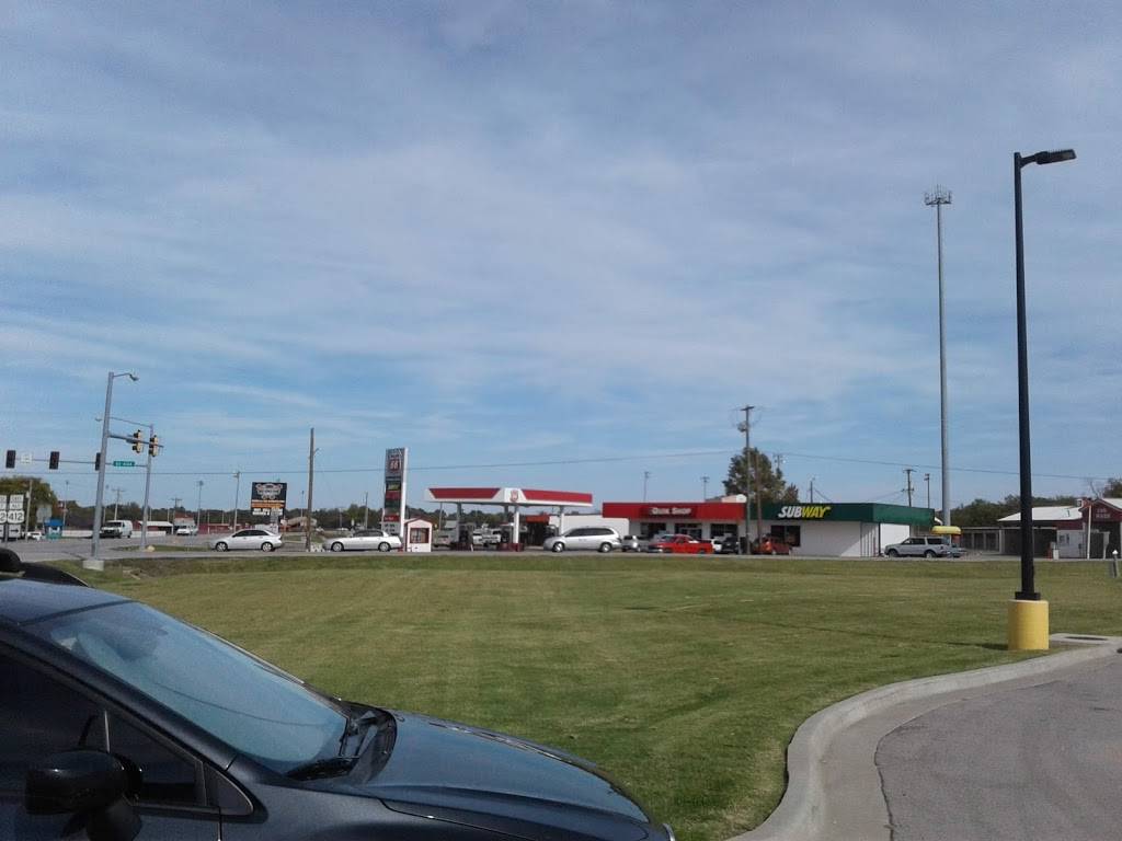 Subway Restaurants | restaurant | 100 N, OK-82, Locust Grove, OK 74352, USA | 9184793100 OR +1 918-479-3100