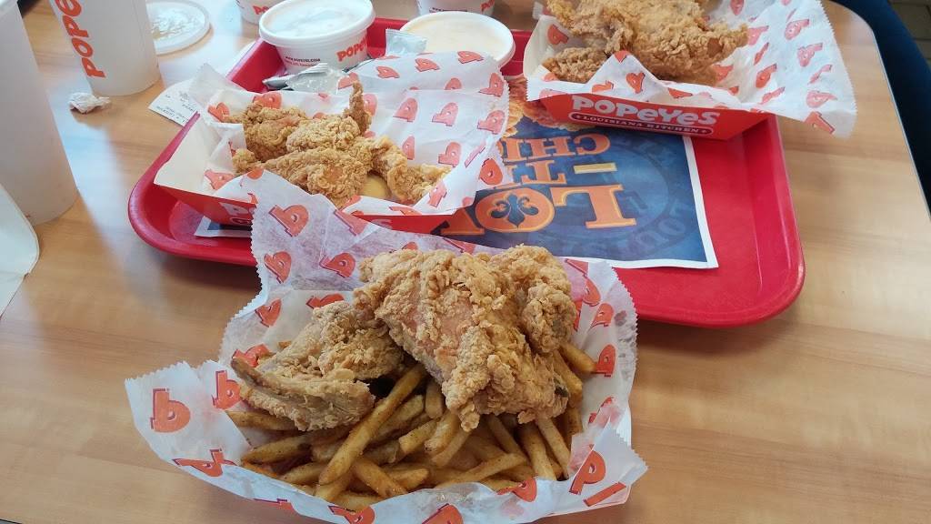Popeyes Louisiana Kitchen | restaurant | 2035 Mannheim Rd, Melrose Park, IL 60160, USA | 7084509500 OR +1 708-450-9500