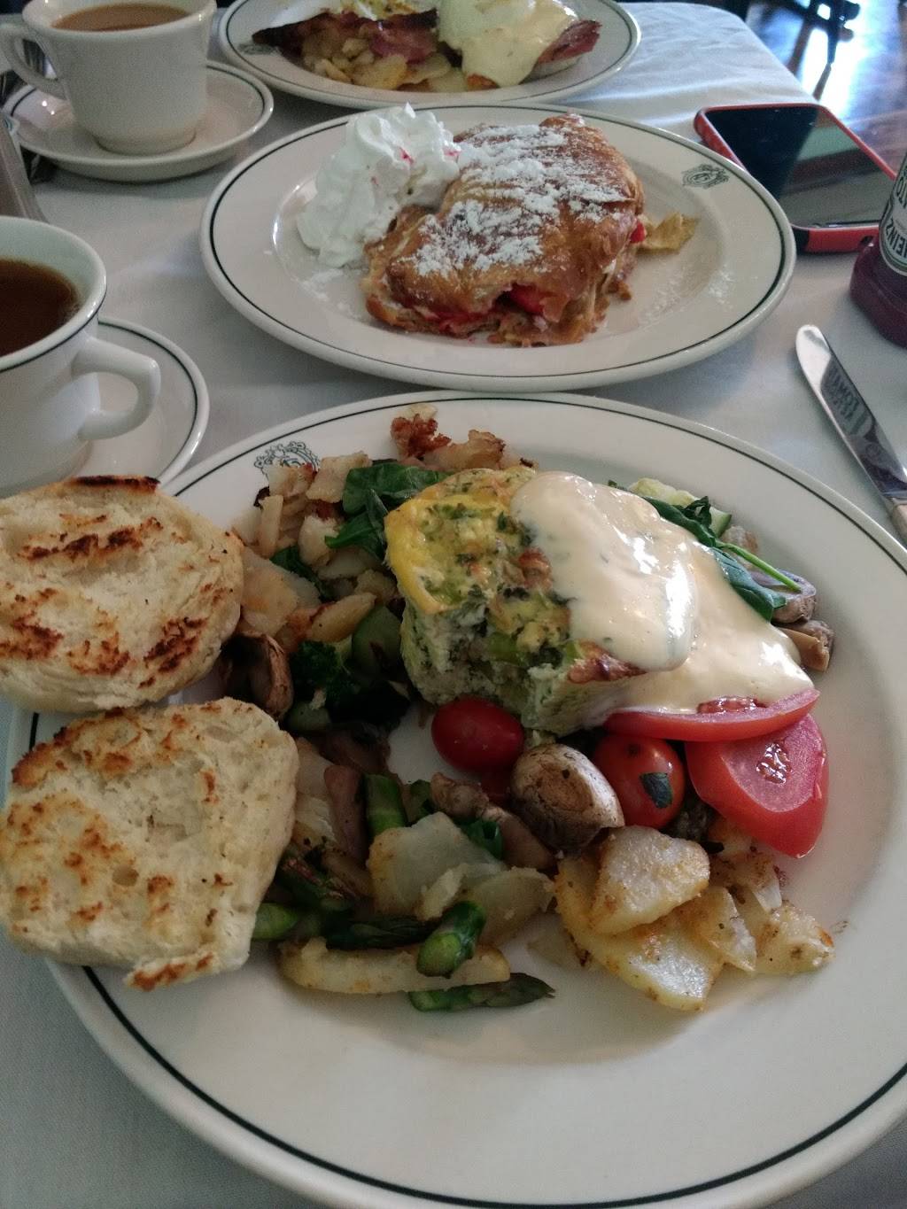 Little Corner Cafe | restaurant | 136 S 1st St, Bangor, PA 18013, USA | 6104529170 OR +1 610-452-9170