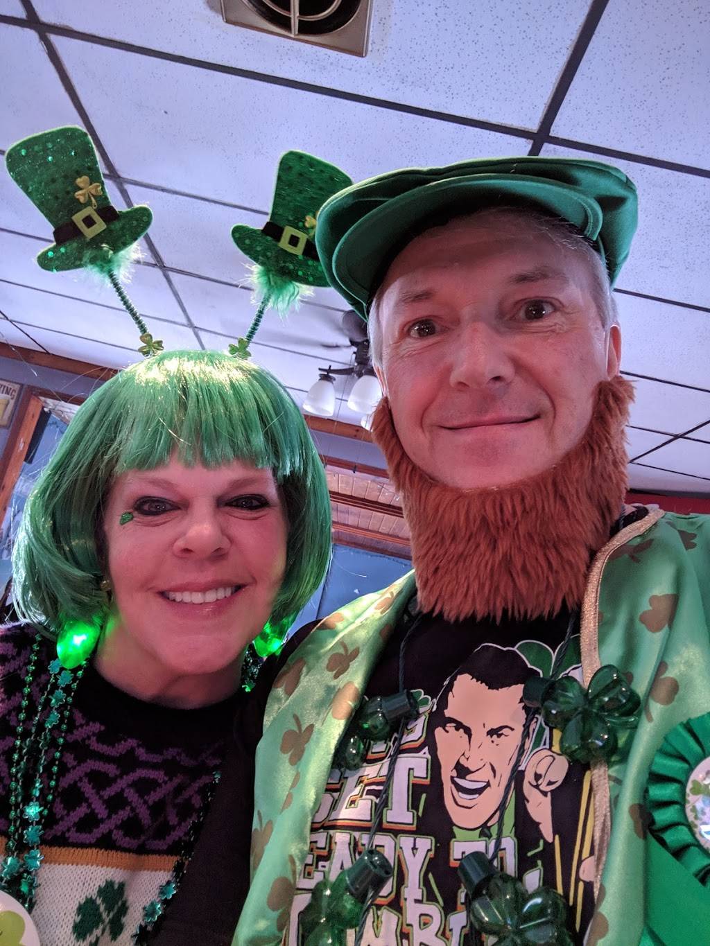 Roadside Bar & Grill | restaurant | 10924 NY-16, Delevan, NY 14042, USA | 7164924797 OR +1 716-492-4797