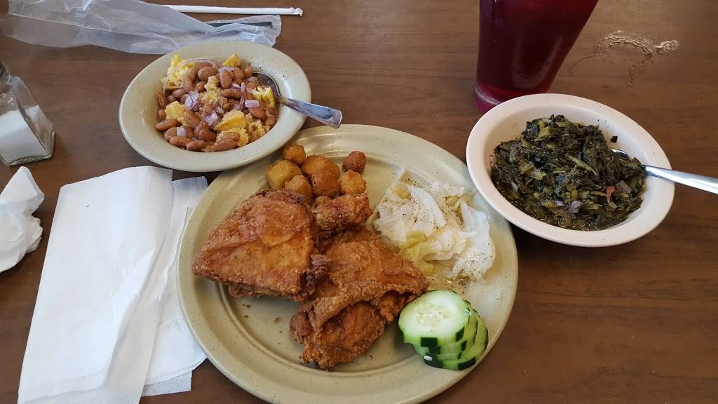 Emmas Family Restaurant | restaurant | 82 Paradise St, Manchester, TN 37355, USA | 9317234701 OR +1 931-723-4701