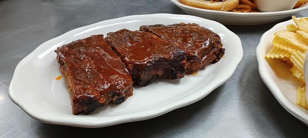 Angry Charlies Smokehouse & BBQ | restaurant | 341 Ellicott St, Batavia, NY 14020, USA | 5856644687 OR +1 585-664-4687