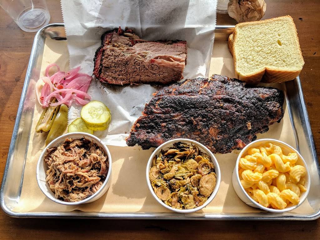 smōk-hau̇s | restaurant | 7 12th St, Garden City, NY 11530, USA | 5168336633 OR +1 516-833-6633