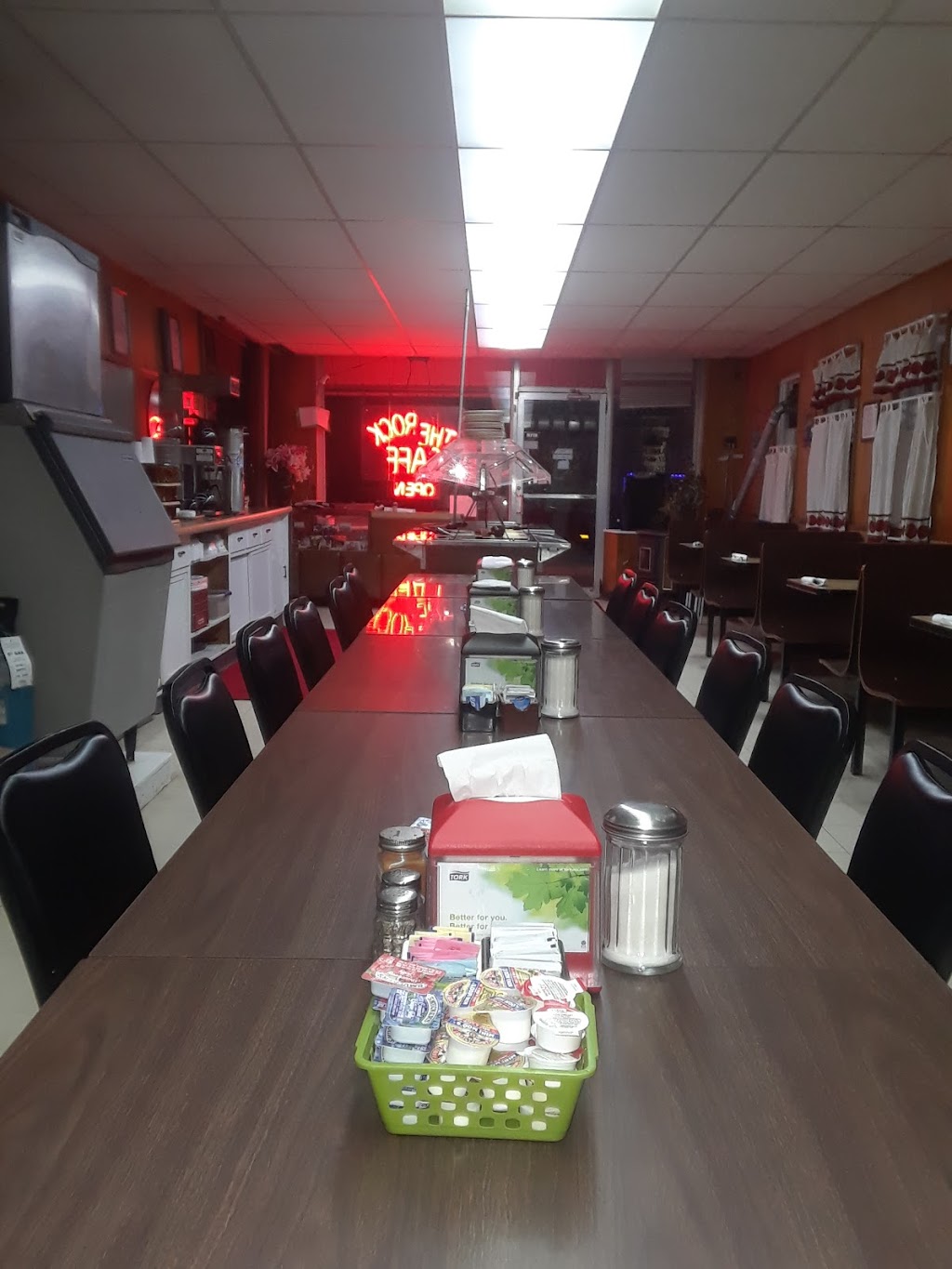 Rock Cafe | restaurant | 355 S Main St, Waldron, AR 72958, USA | 4796372975 OR +1 479-637-2975