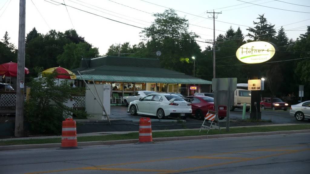 Hefners Frozen Custard & Jumbo Burgers | restaurant | N71W5184 Columbia Rd, Cedarburg, WI 53012, USA | 2623760601 OR +1 262-376-0601