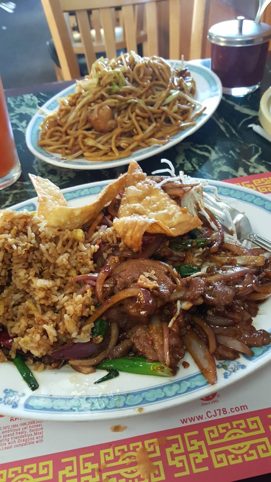 Happy Café | restaurant | 191 San Felipe Rd # R, Hollister, CA 95023, USA | 8316359286 OR +1 831-635-9286