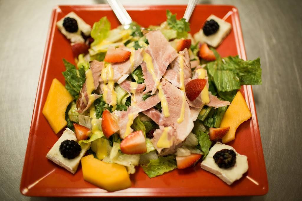 Holiday Deli & Ham Co. | restaurant | 585 Erin Dr, Memphis, TN 38117, USA | 9017634499 OR +1 901-763-4499