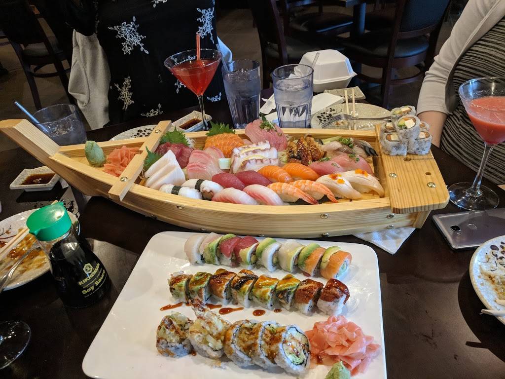 Red Ginger | restaurant | 2230 Edgewood Rd SW, Cedar Rapids, IA 52404, USA | 3193964293 OR +1 319-396-4293