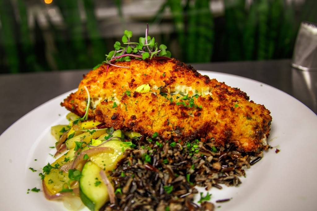 Rooster In The Garden | restaurant | 100 S 2nd St, Fort Pierce, FL 34950, USA | 7728829786 OR +1 772-882-9786