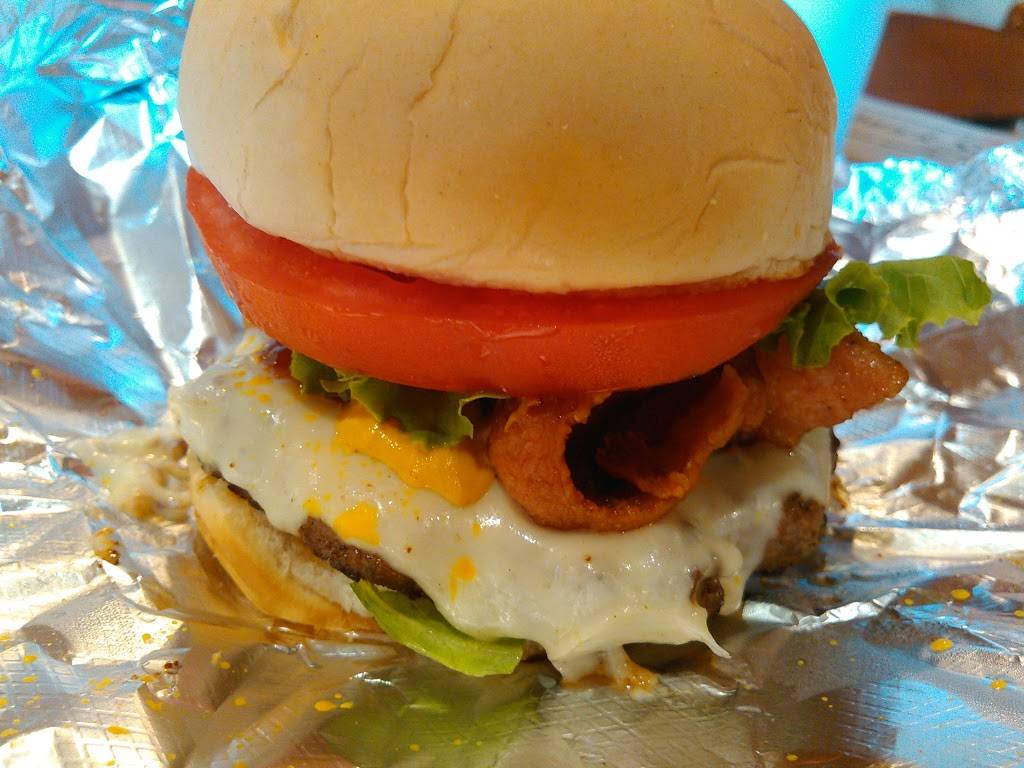 Moolicious Farm | restaurant | 258 Feeding Hills Rd, Southwick, MA 01077, USA | 4135691700 OR +1 413-569-1700