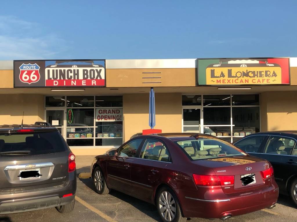 The Lunchbox Cafe/La Lonchera | restaurant | 4261 Southwest Blvd, Tulsa, OK 74107, USA | 9184457292 OR +1 918-445-7292
