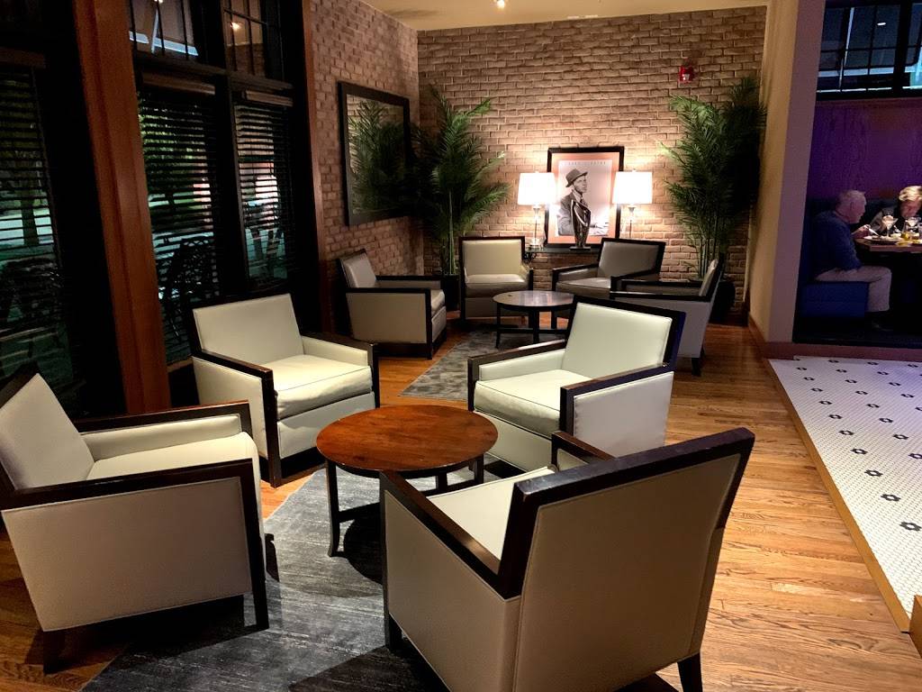 Johnnys Italian Steakhouse | restaurant | 6800 Fleur Dr, Des Moines, IA 50321, USA | 5152870847 OR +1 515-287-0847