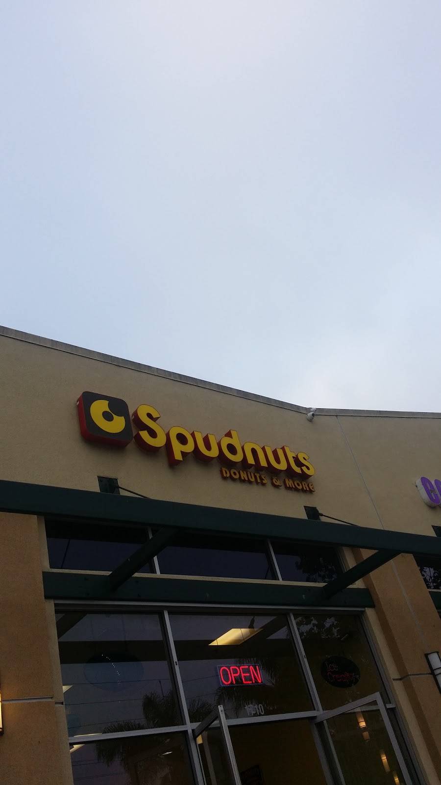 Spudnuts Donuts | bakery | 1710 E Channel Islands Blvd, Oxnard, CA 93033, USA | 8053852999 OR +1 805-385-2999