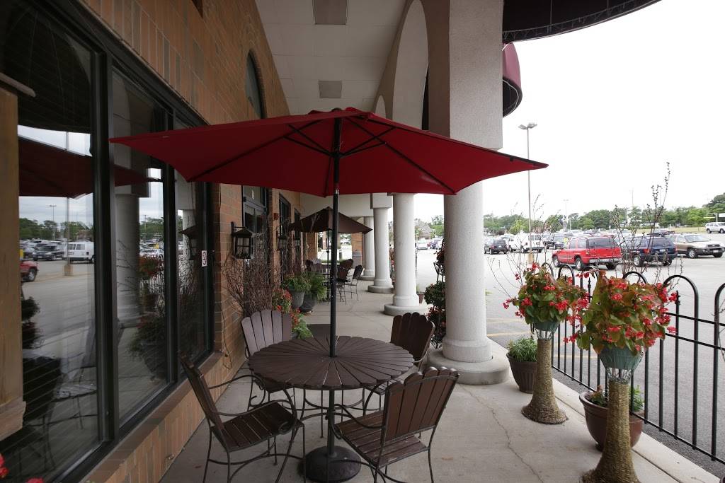 Stevens | restaurant | 401 N Riverside Dr, Gurnee, IL 60031, USA | 8475998533 OR +1 847-599-8533