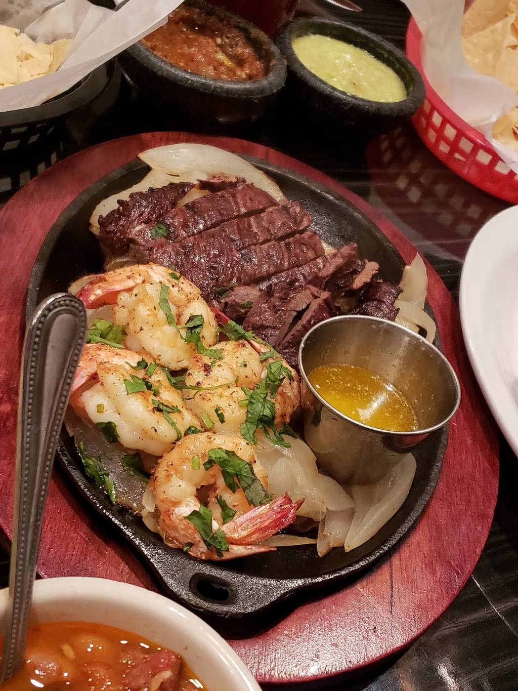 El Chaparro | restaurant | 24914 Kuykendahl Rd Suite F, Tomball, TX 77375, USA | 2815162134 OR +1 281-516-2134