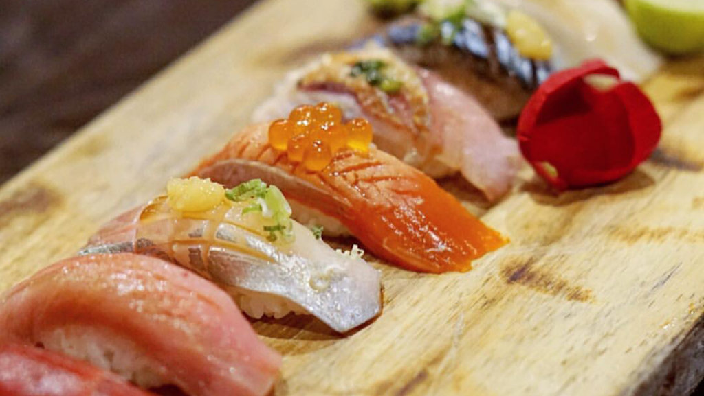 Mikado Sushi | restaurant | 6417 Raleigh St, Orlando, FL 32835, USA | 4078221080 OR +1 407-822-1080