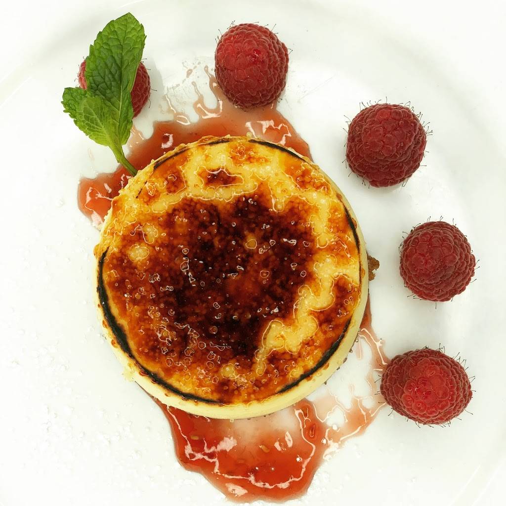 Michael Johns Restaurant (MJs) | restaurant | 1040 Carlton Arms Blvd, Bradenton, FL 34208, USA | 9417478032 OR +1 941-747-8032