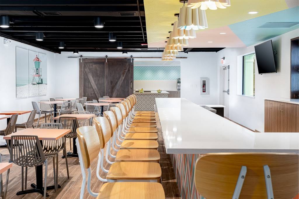 Beachside Hotel & Suites | night club | 3901 N Atlantic Ave, Cocoa Beach, FL 32931, USA | 3217832221 OR +1 321-783-2221