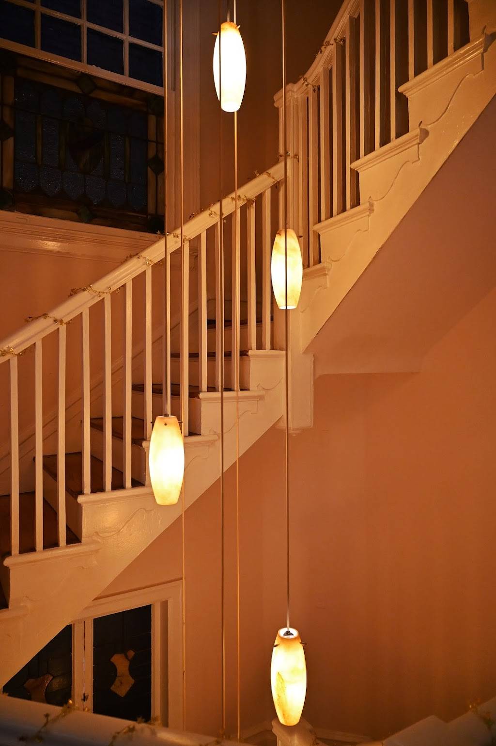 Petit Monde Bistro & Cafe | restaurant | 2653 Connecticut Ave NW, Washington, DC 20008, USA | 2026294622 OR +1 202-629-4622