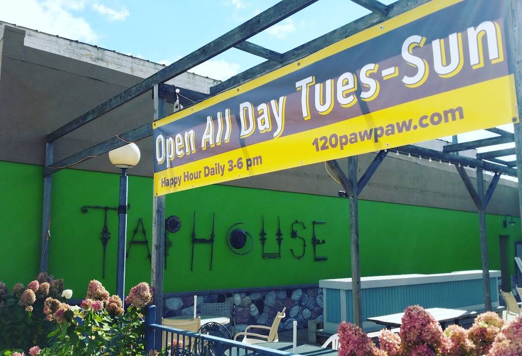 120 Taphouse & Bistro | restaurant | 120 E Michigan Ave, Paw Paw, MI 49079, USA | 2696573654 OR +1 269-657-3654