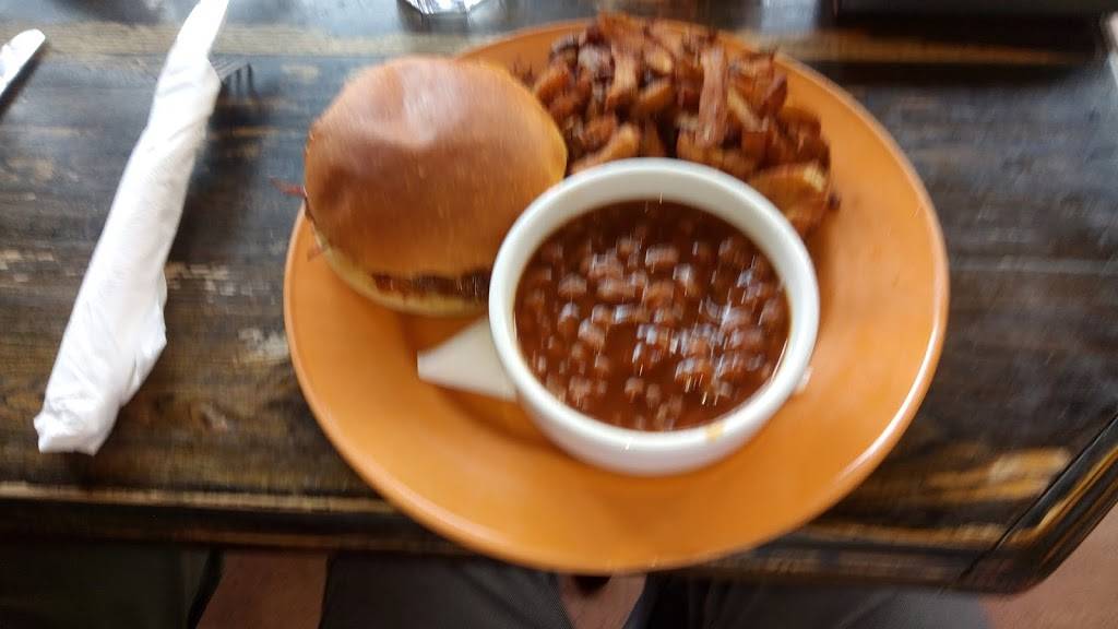 Hot Belly Mamas | restaurant | 378 George St N, Peterborough, ON K9H 3R2, Canada | 7057453544 OR +1 705-745-3544