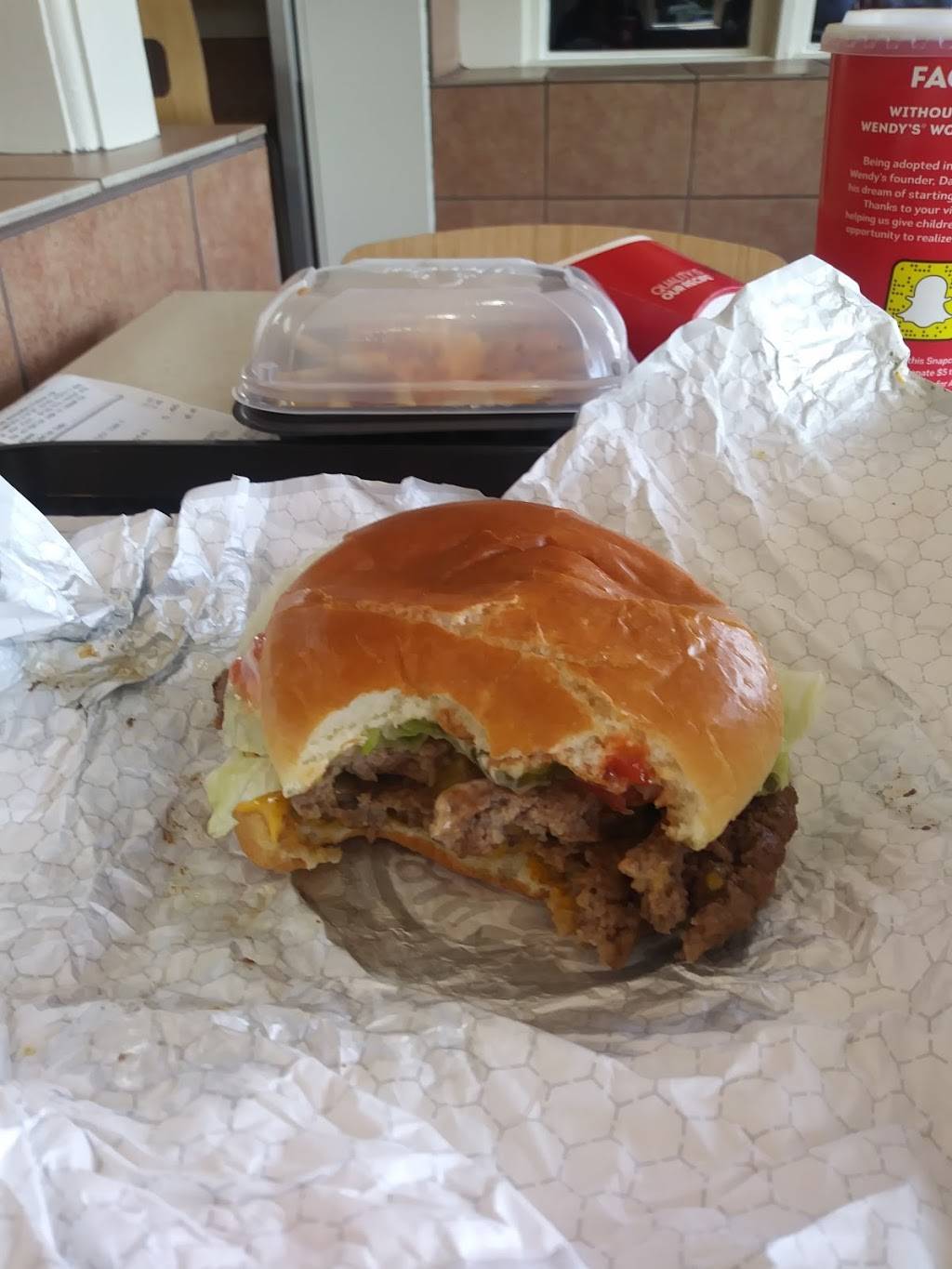 Wendys | restaurant | 168 E Main St, Hendersonville, TN 37075, USA | 6158241373 OR +1 615-824-1373