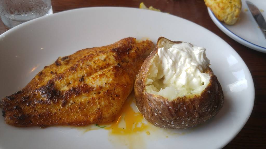 Red Lobster | restaurant | 2626 George Busbee Pkwy NW, Kennesaw, GA 30144, USA | 7704252524 OR +1 770-425-2524