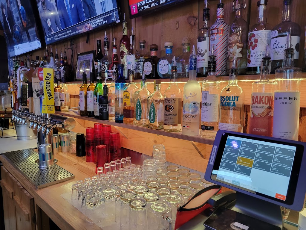 Brunos Cavern | restaurant | 126 Redwood Hwy, Cave Junction, OR 97523, USA | 5412294753 OR +1 541-229-4753