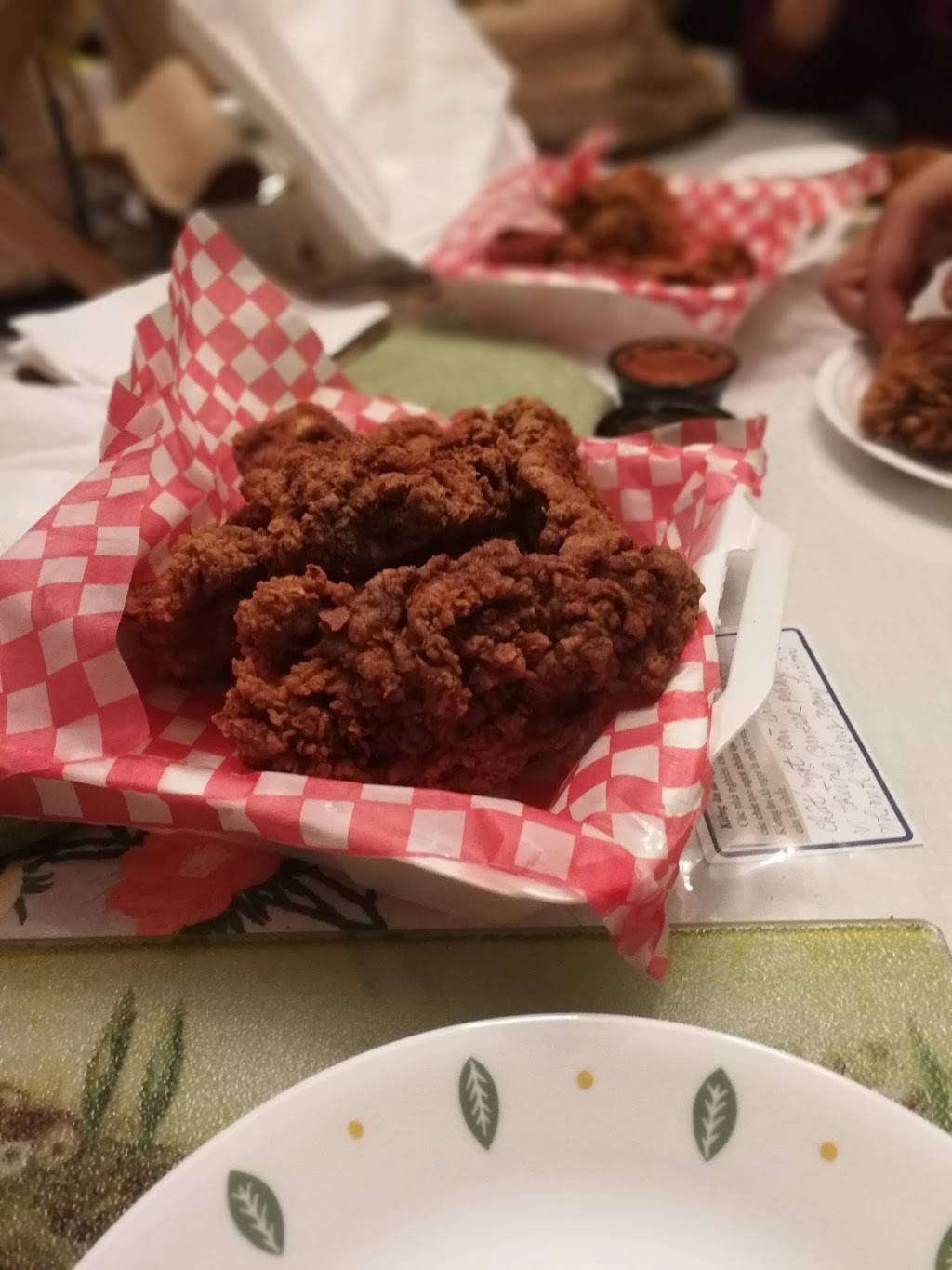 Crispys Resto Grill | restaurant | 1433 Woodroffe Ave, Nepean, ON K2G 2V5, Canada | 6136957575 OR +1 613-695-7575